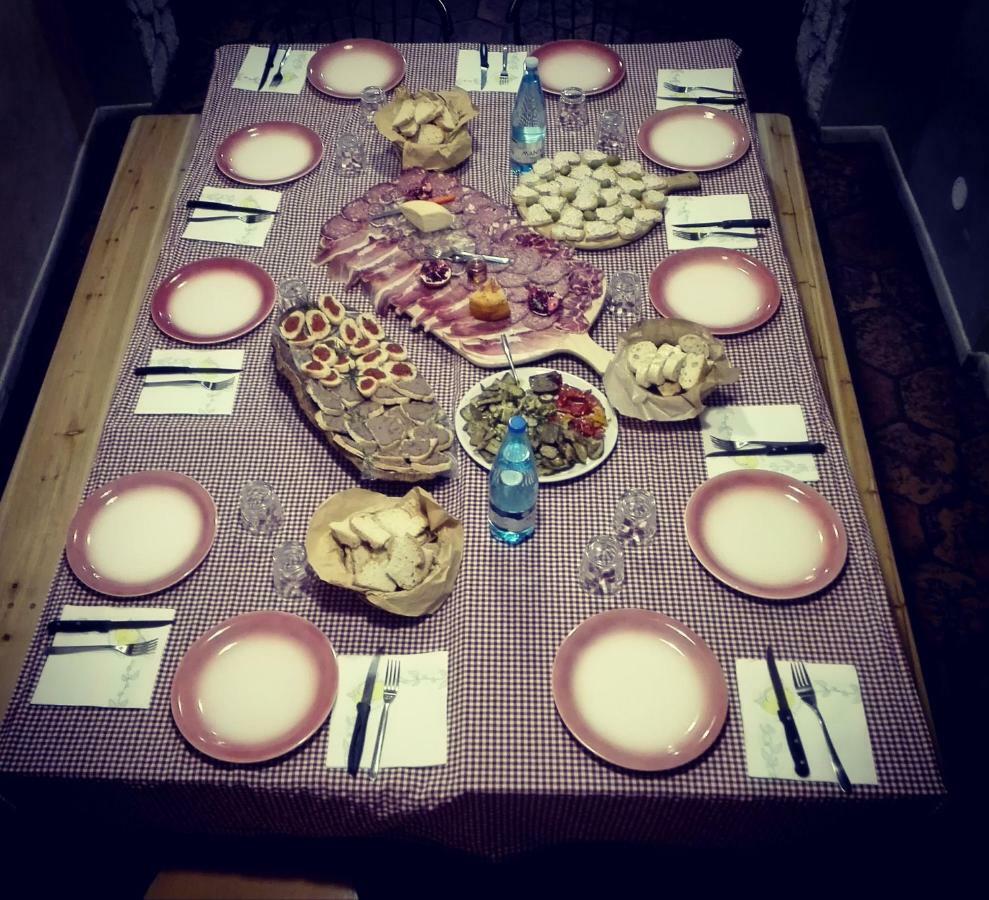 הוילה Laterina La Torretta מראה חיצוני תמונה